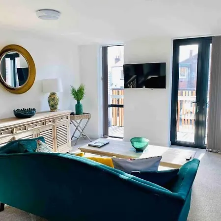 Ranmoor Serviced At Wilkinson Lane- The Burlington Apartament